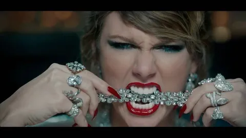 Official #LWYMMDvideo world premiere. 
Sunday 8/27 at the @vmas.