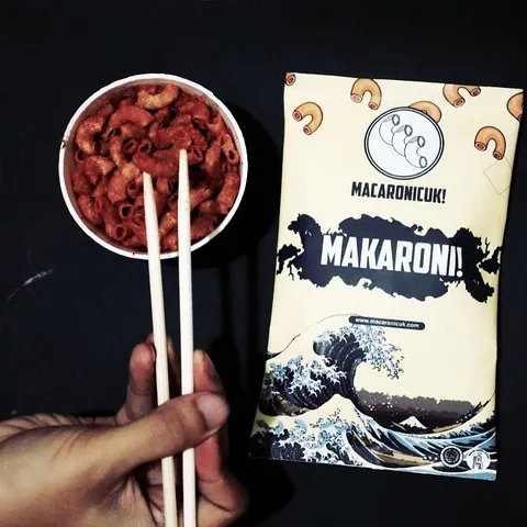 Macaronicuk pedesanya tidak melukai hati sehingga aman untuk hati yang rapuh dan tersakiti .
Share m