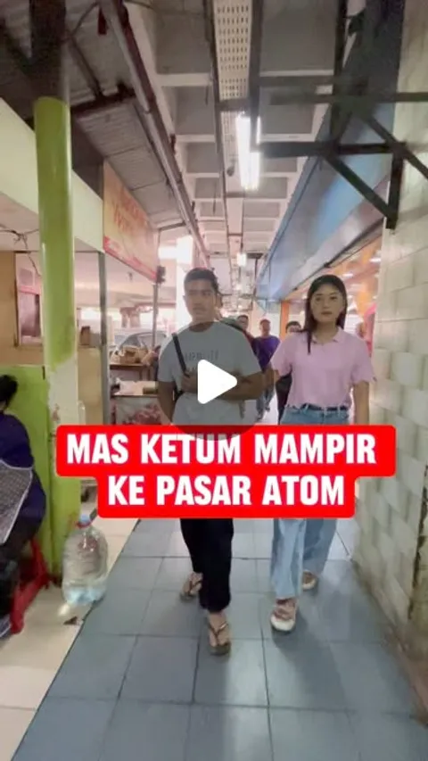 Setelah kemarin blusukan di Jakarta Pusat, hari ini Mas Ketum dan Mbak Erina Gudono beserta pengurus