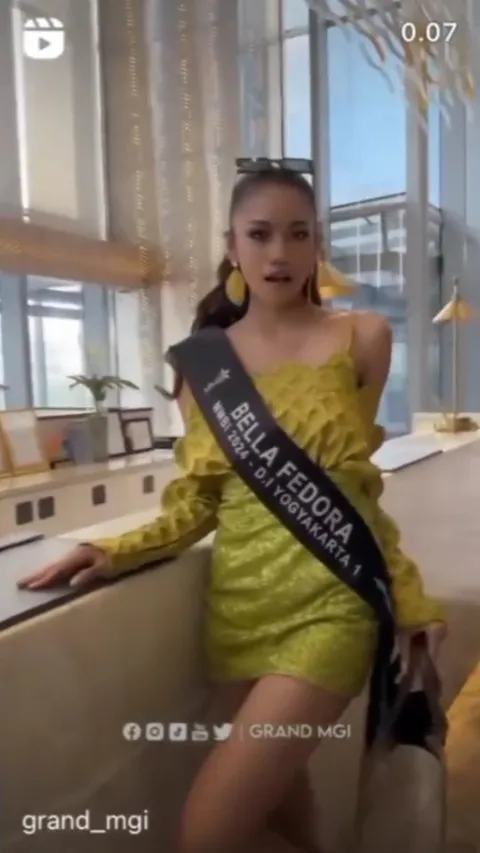 @fedorabella, Runner Up Miss Mega Bintang Indonesia 2024 with @mlatiwangi_katalog Bag, Authentic Nat