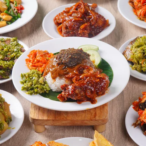 waktu ibu meninggal.. yang ditinggalkan bukan harta, tapi ibu ninggalin beberapa resep makanan ke @a