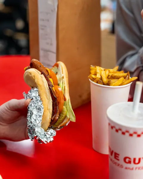 Hot dog all the way, fries golden, and every bite packed with flavour. 🌭 Five Guys done right!