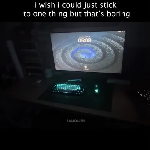 My biggest fear? Boredom. 🙅‍♀️ Sticking to one thing? Hard pass. One minute I'm deep in code, the n