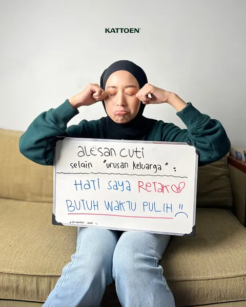 kalo alesan “acara keluarga” udah umum ya, kalo kalian biasanya pake alesan apanih kalo mau izin cut