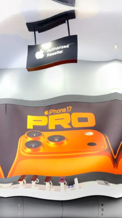📣 BOOM! iPhone 17 SUDAH MENDARAT di Aneka Jaya!
Kamera makin sadis, performa makin cepat, desain ma