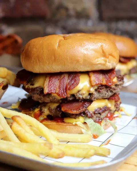 BACON is back!
In-store only 🥓
.
#bunsen #cheeseburgers #dublinfood #bacon