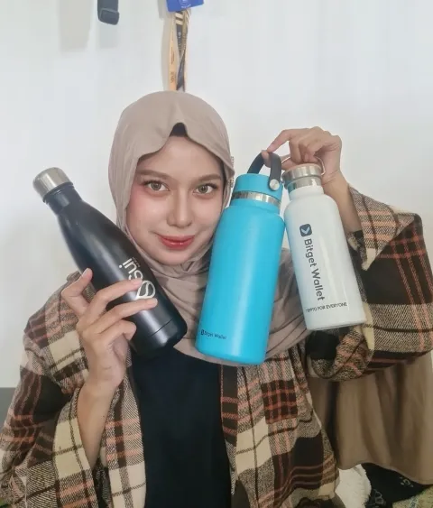 Tumbler Sayaaa

Sering2 datang ke event Web3 kalo kamu pengen dapat tumbler gratis n keceee

Bntar l