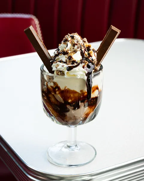 KitKat, but make it Eddie’s 🍫🥤
Get stuck into our KitKat Sundae or sip your way through the KitKa