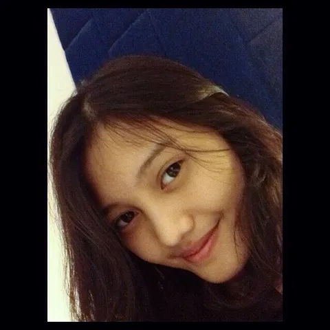 Bare face👩🏻
