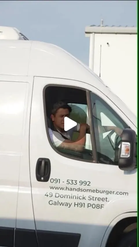 394 likes, 11 comments - handsomeburgerireland on May 11, 2022: "🌟🌟Mobile Catering 🌟🌟
Quick tri