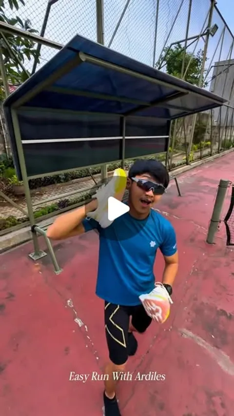 711 likes, 89 comments - mhmrama on July 29, 2025: "Sepatu lokal yang cocok untuk pelari pemula Star