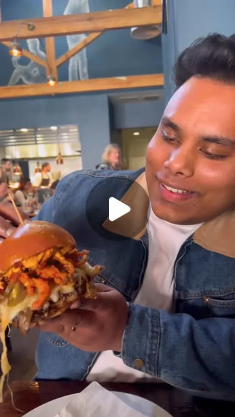 124 likes, 1 comments - theboybentu on April 8, 2026: "🍔 SON OF A BUN 🍔 Dominating Corks Burger sc