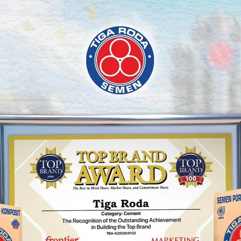 18 kali berturut-turut meraih peringkat pertama Top Brand Award  kategori semen adalah hadiah ulang