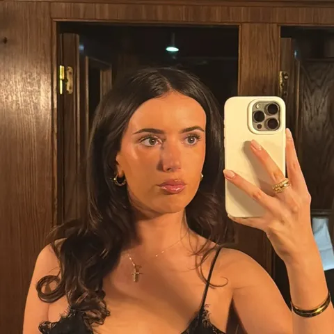 charlottegkelly profile