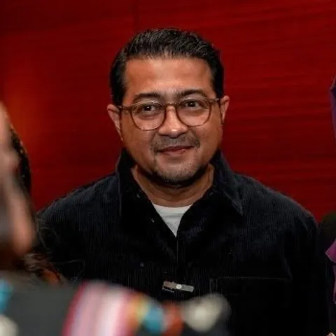 teukuriefky profile