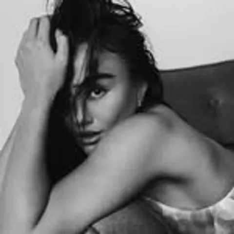 agnezmo profile