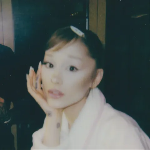 arianagrande profile